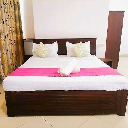 Ocean Villa Den Гале Екстериор снимка