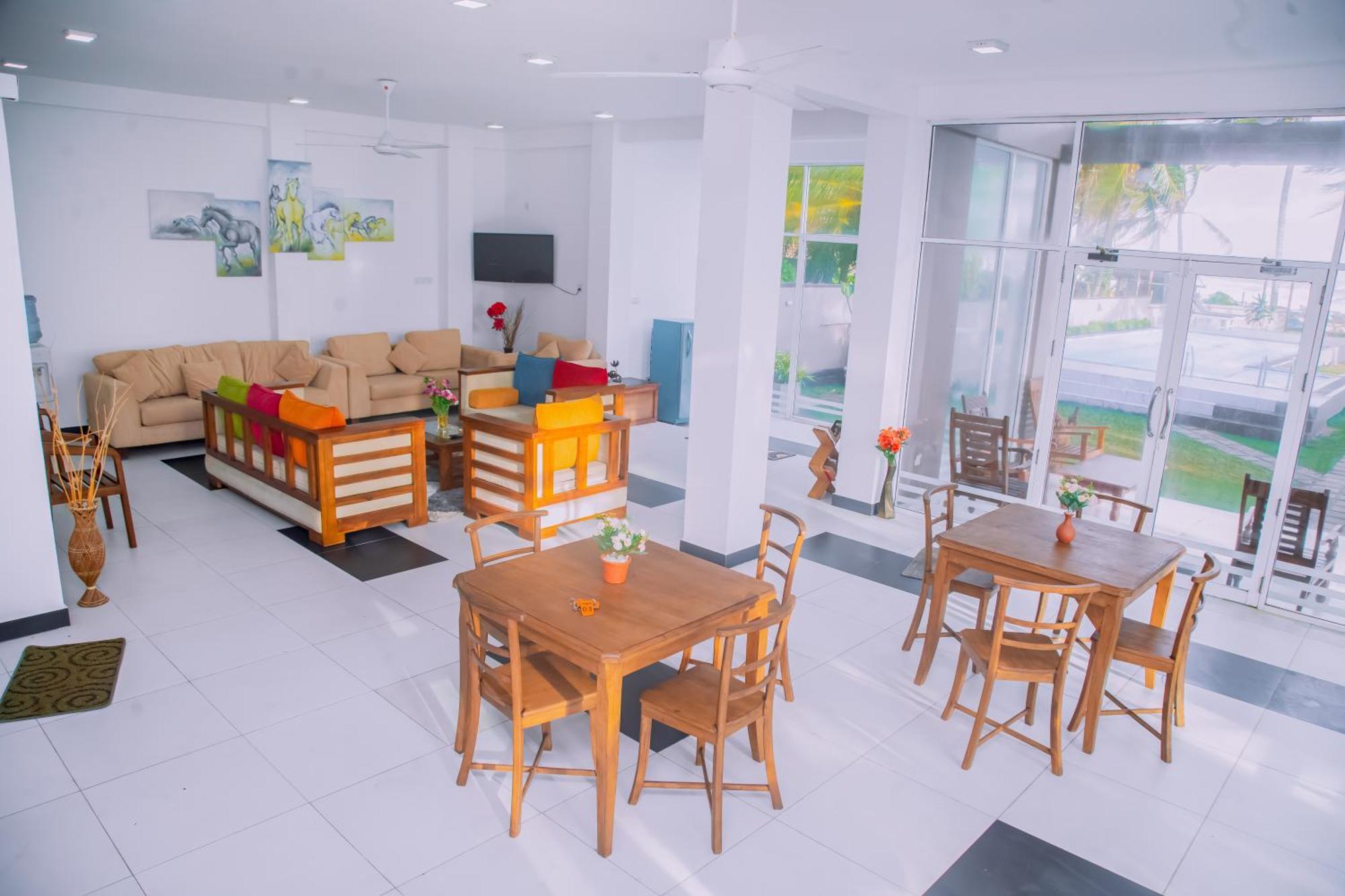 Ocean Villa Den Гале Екстериор снимка