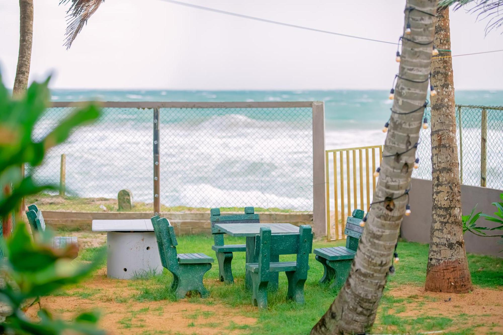 Ocean Villa Den Гале Екстериор снимка